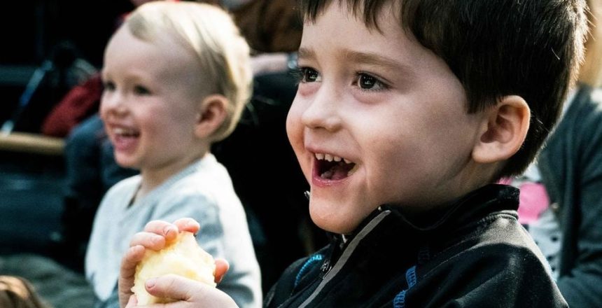 Magiske teateroplevelser for børn i Aalborg